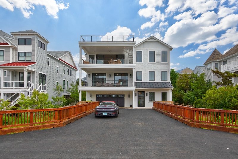 39619 Michelane Circle, Breakwater Beach — photo 2